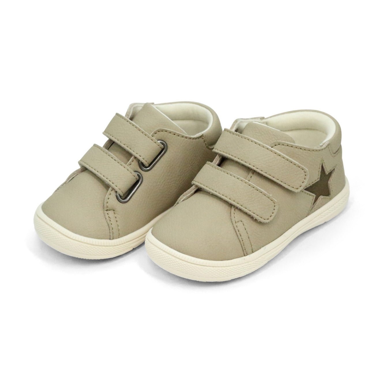 Leo Star Sneaker